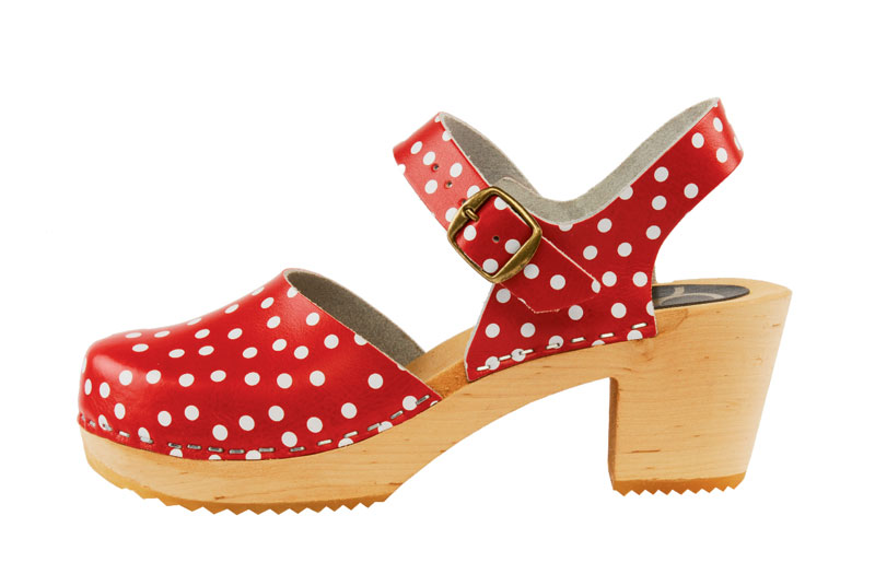 Cape Clogs