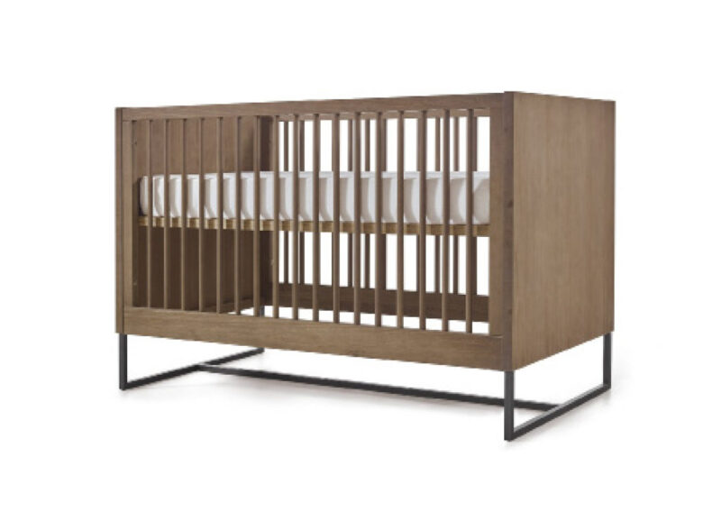 Family-owned and made in Brazil, Simply Nursery pieces are crafted from eco-friendly, solid wood. I just chose the Noah Collection for Xander and received fantastic customer service!