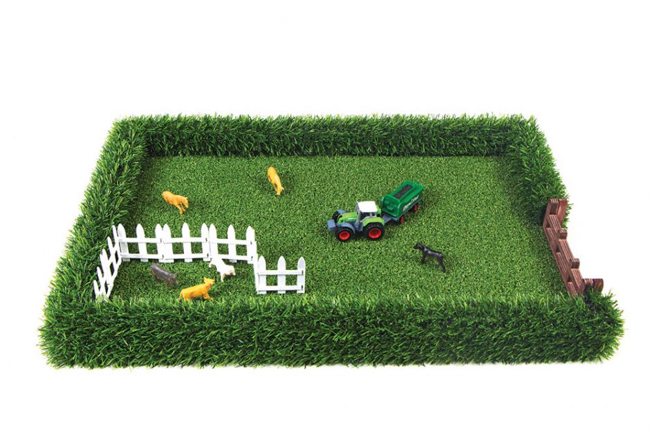 The Field Toy farm replica