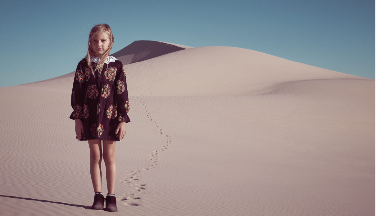 Julia wears Coco Au Lait dress, Puma socks and L’Amour Shoes boots.

Photographed in the Samalayuca Dune Fields, Mexico.