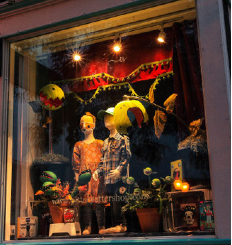 Halloween window displays deals
